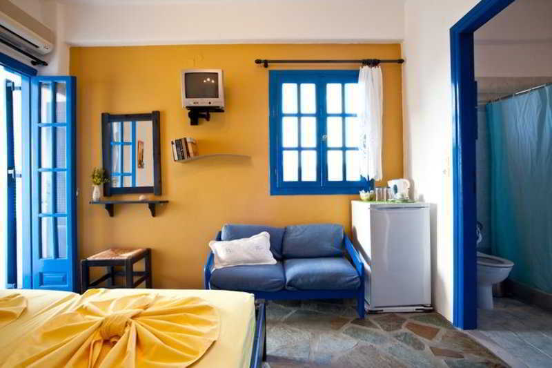 Evi Rooms Alikí Exteriör bild