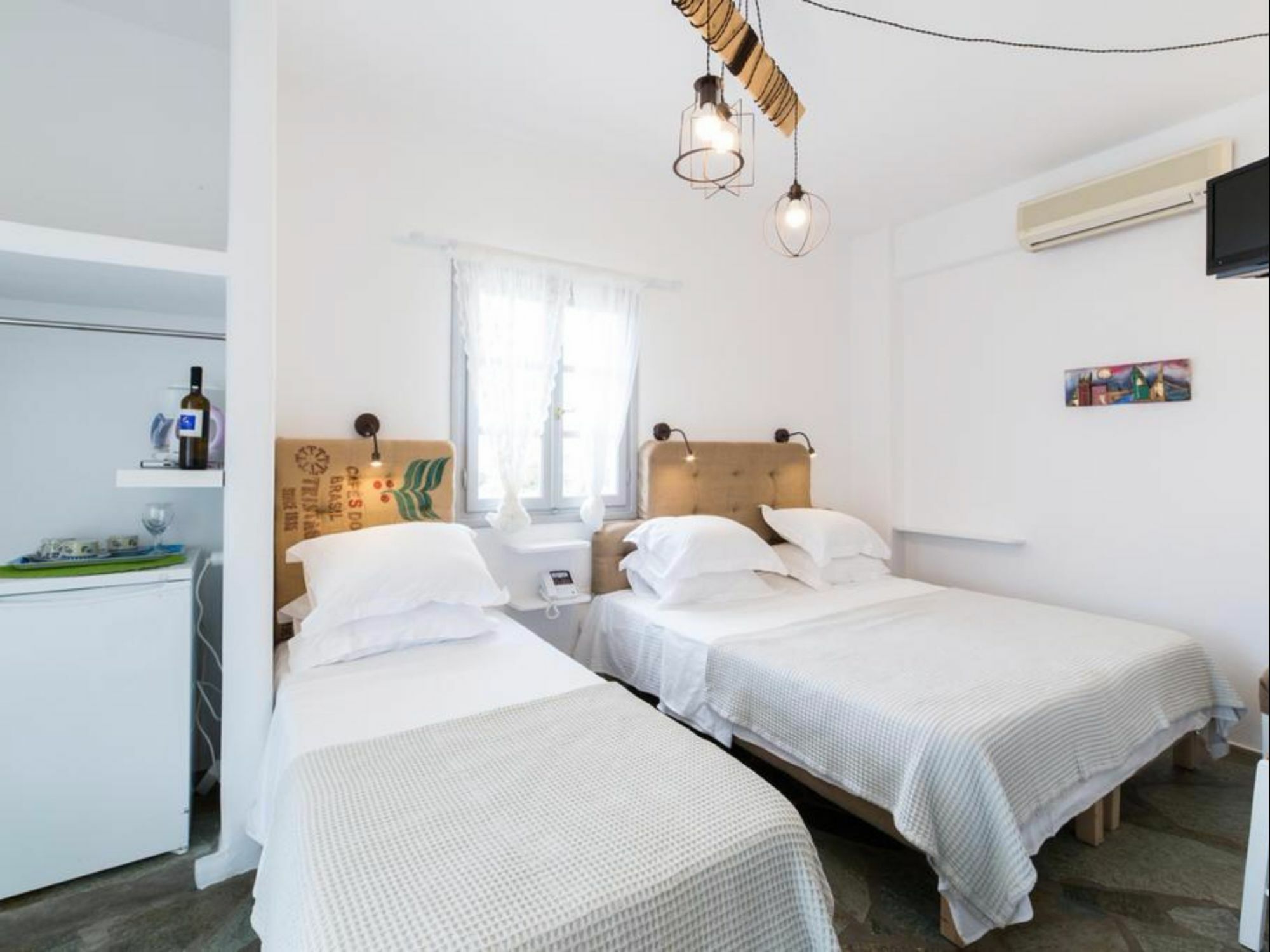 Evi Rooms Alikí Exteriör bild