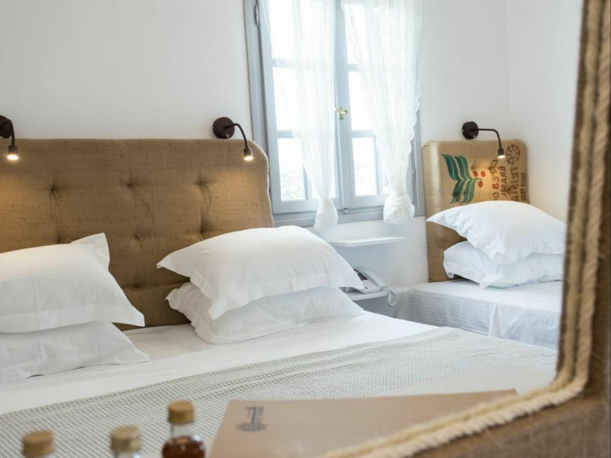 Evi Rooms Alikí Exteriör bild