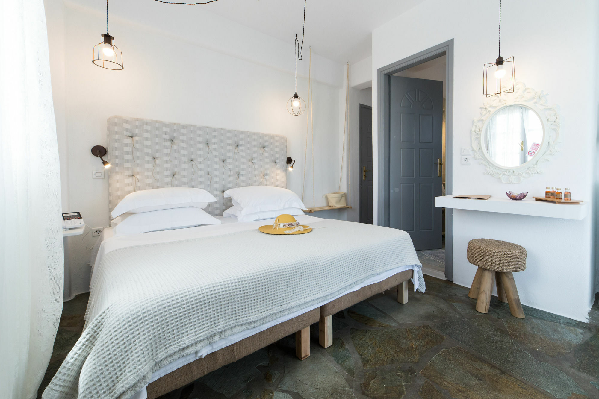 Evi Rooms Alikí Exteriör bild